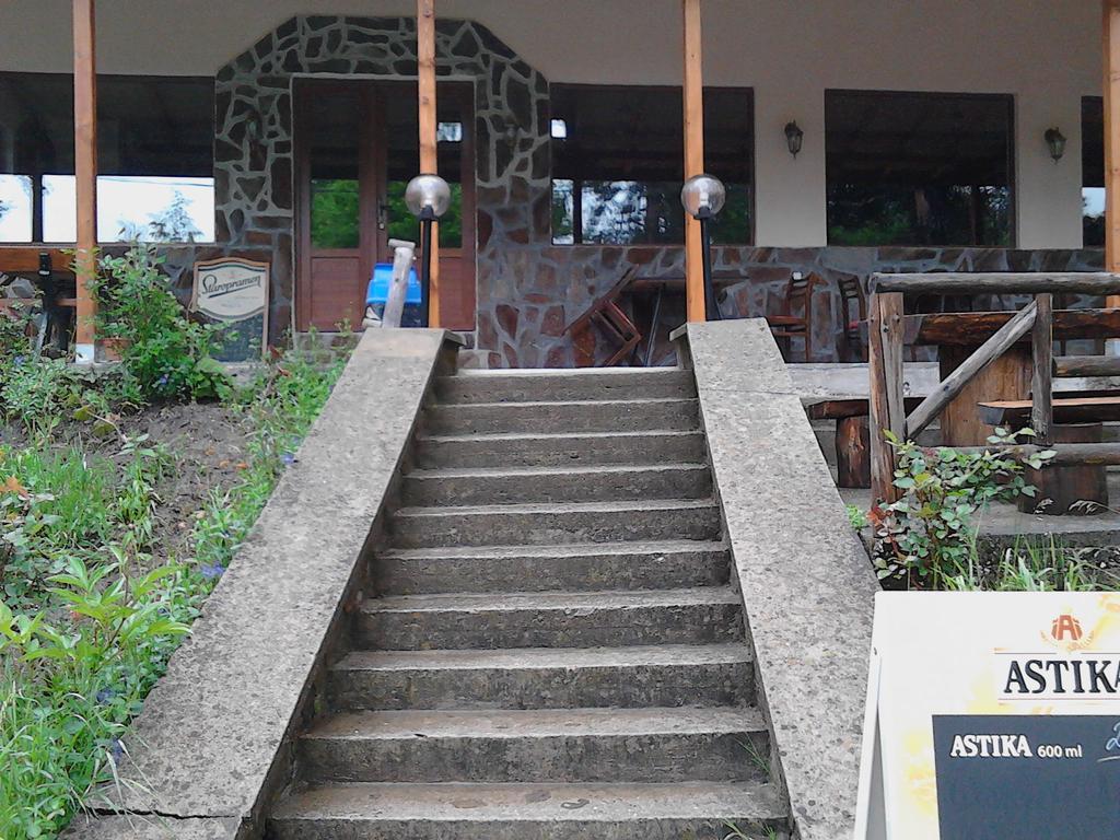 Family Hotel Shisharka Batak Luaran gambar